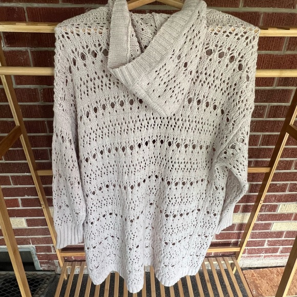 AE crochet hooded cardigan - Picture 8 of 8